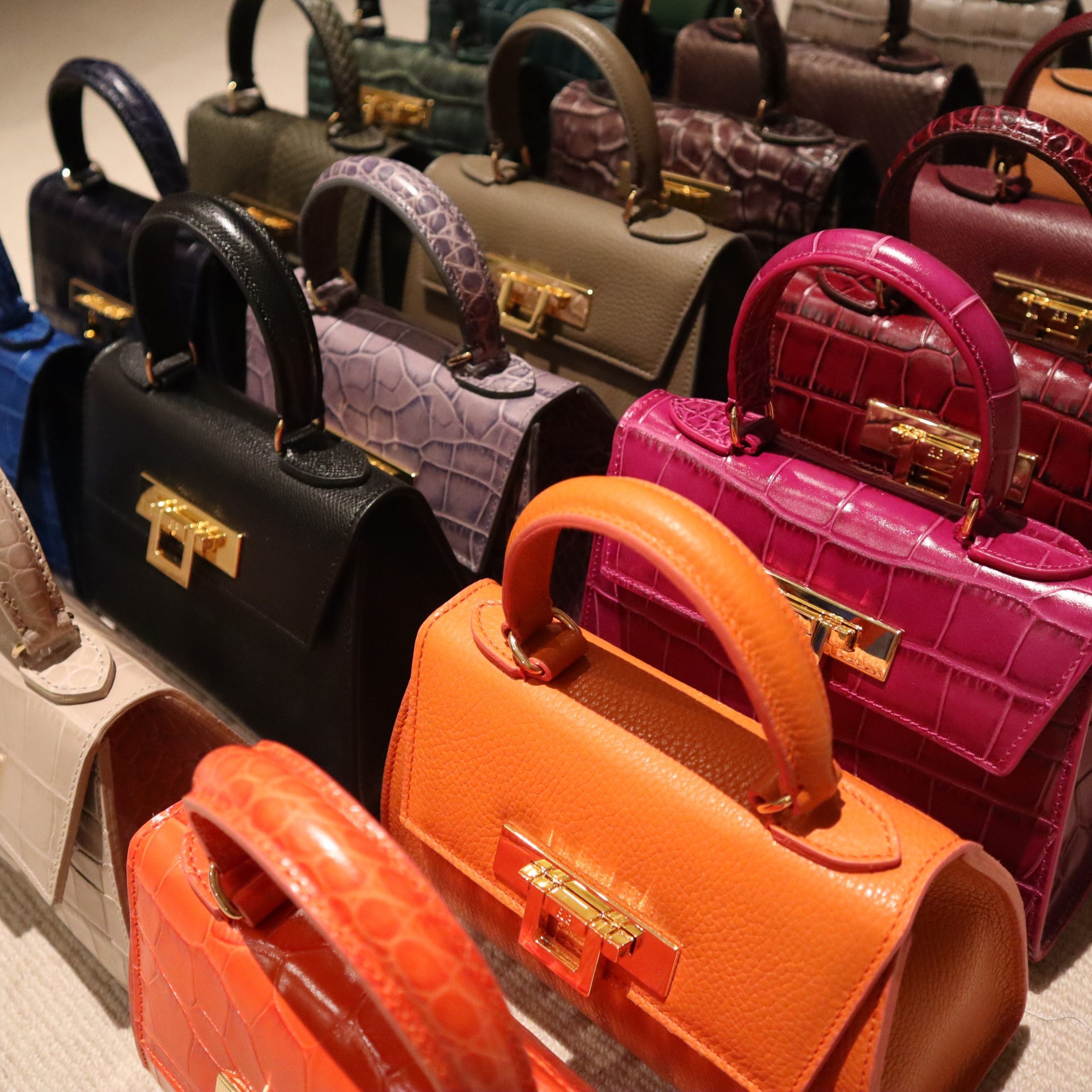 Designer Bags: Luxury and Elegance